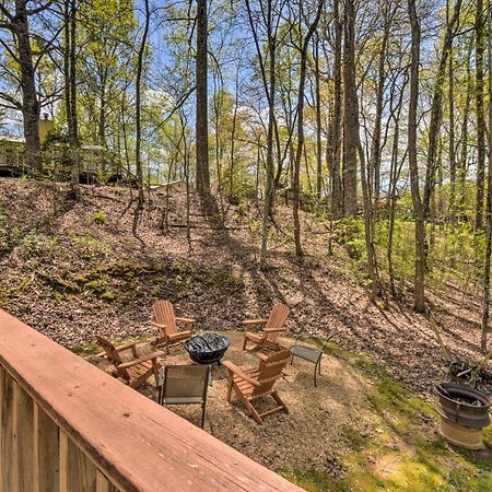 Cozy Hiawassee Cabin With Fire Pit And Mtn Views! Eksteriør billede