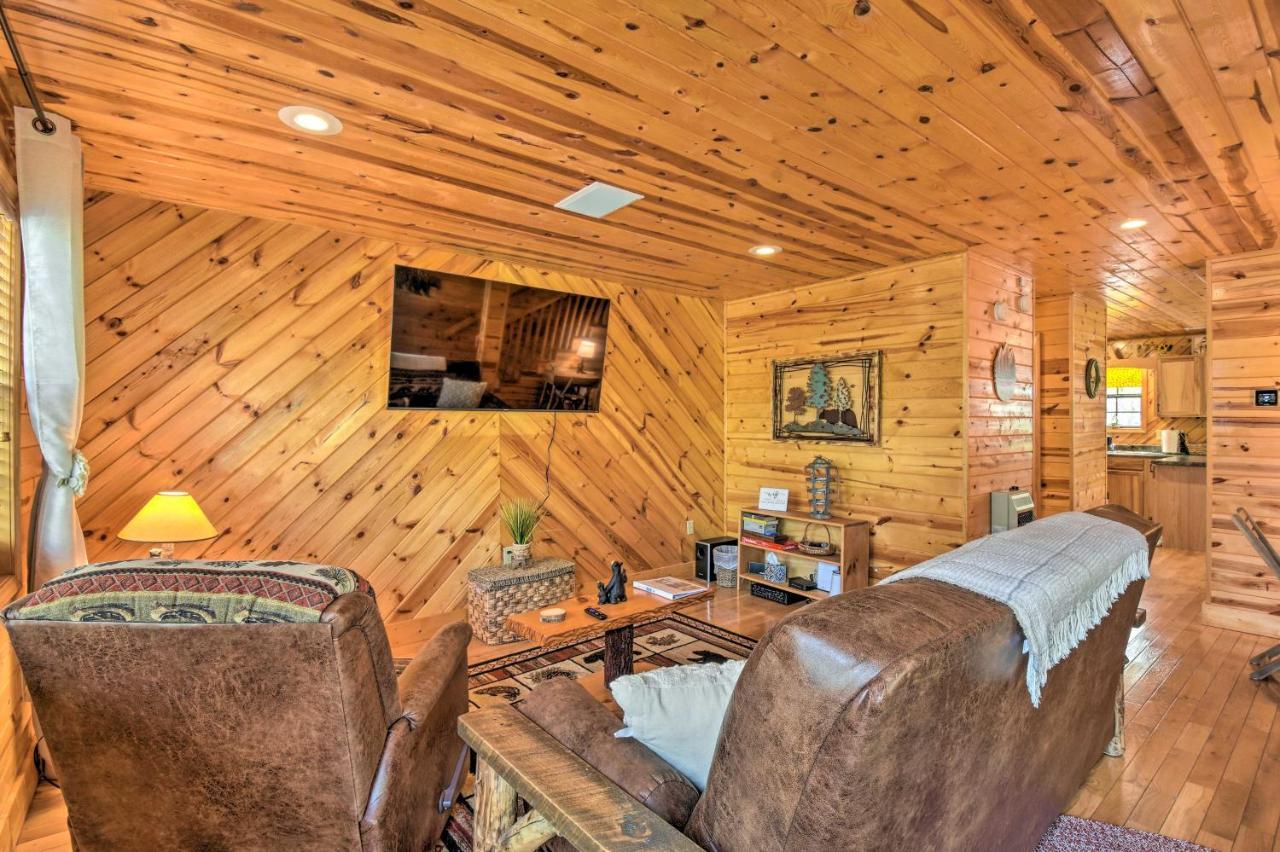 Cozy Hiawassee Cabin With Fire Pit And Mtn Views! Eksteriør billede