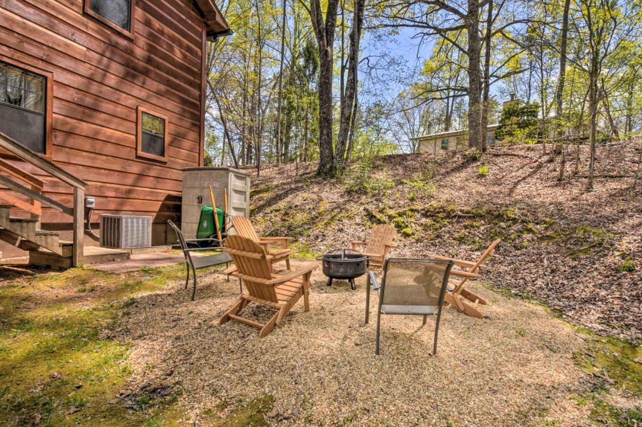 Cozy Hiawassee Cabin With Fire Pit And Mtn Views! Eksteriør billede